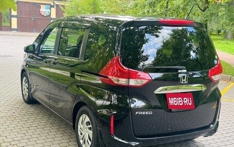 Honda Freed II, 2020 год, 1 500 000 рублей, 6 фотография