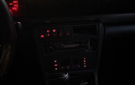 Audi A4, 1995 год, 250 000 рублей, 27 фотография