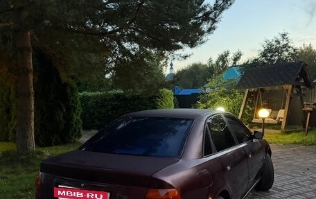 Audi A4, 1995 год, 250 000 рублей, 13 фотография