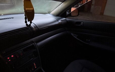 Audi A4, 1995 год, 250 000 рублей, 28 фотография