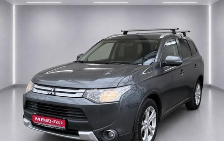 Mitsubishi Outlander III рестайлинг 3, 2014 год, 1 320 000 рублей, 1 фотография