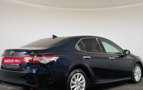 Toyota Camry, 2018 год, 3 090 000 рублей, 5 фотография
