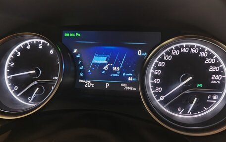 Toyota Camry, 2018 год, 3 090 000 рублей, 9 фотография