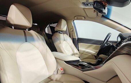 Toyota Camry, 2018 год, 3 090 000 рублей, 16 фотография
