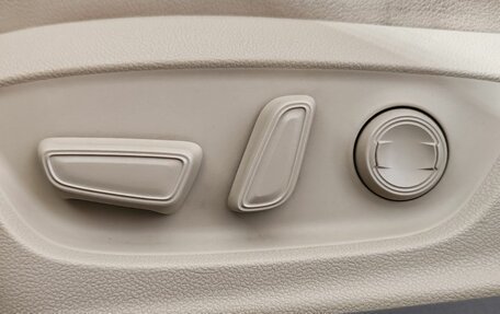 Toyota Camry, 2018 год, 3 090 000 рублей, 19 фотография