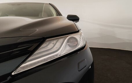 Toyota Camry, 2018 год, 3 090 000 рублей, 26 фотография