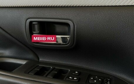 Mitsubishi Outlander III рестайлинг 3, 2014 год, 1 320 000 рублей, 9 фотография