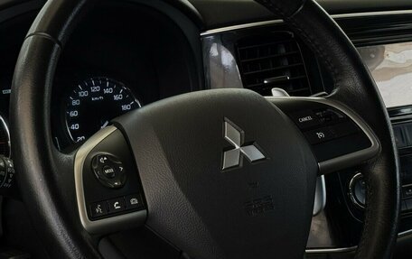 Mitsubishi Outlander III рестайлинг 3, 2014 год, 1 320 000 рублей, 11 фотография