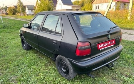Skoda Felicia I рестайлинг, 1997 год, 100 000 рублей, 4 фотография