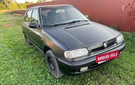 Skoda Felicia I рестайлинг, 1997 год, 100 000 рублей, 2 фотография