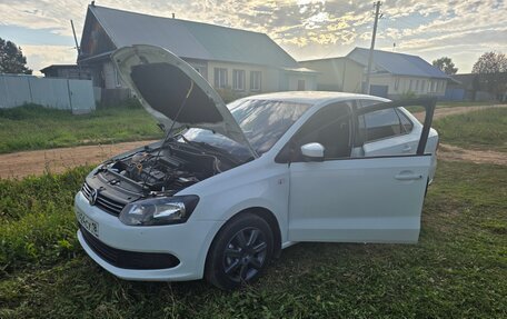 Volkswagen Polo VI (EU Market), 2014 год, 730 000 рублей, 4 фотография