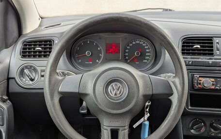 Volkswagen Polo VI (EU Market), 2011 год, 585 000 рублей, 10 фотография