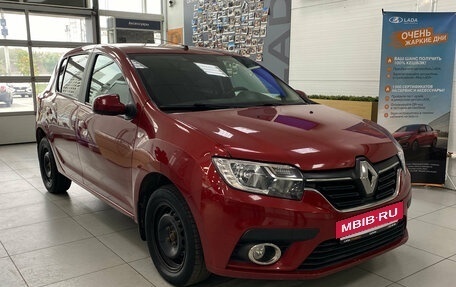 Renault Sandero II рестайлинг, 2021 год, 900 000 рублей, 4 фотография
