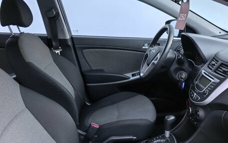 Hyundai Solaris II рестайлинг, 2013 год, 840 000 рублей, 22 фотография