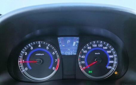 Hyundai Solaris II рестайлинг, 2013 год, 840 000 рублей, 12 фотография