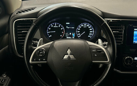 Mitsubishi Outlander III рестайлинг 3, 2014 год, 1 199 000 рублей, 12 фотография