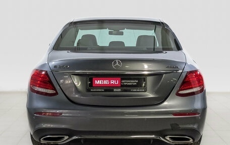 Mercedes-Benz E-Класс, 2018 год, 3 455 000 рублей, 6 фотография