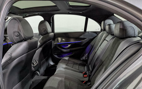 Mercedes-Benz E-Класс, 2018 год, 3 455 000 рублей, 18 фотография