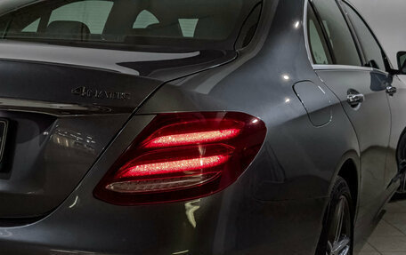 Mercedes-Benz E-Класс, 2018 год, 3 455 000 рублей, 27 фотография