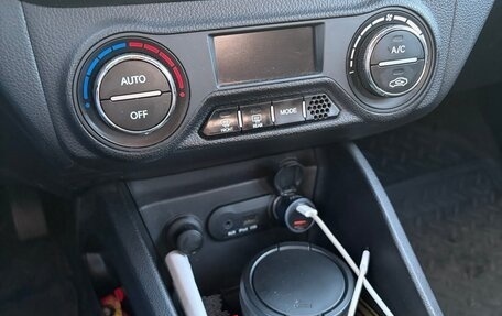 KIA Rio III рестайлинг, 2012 год, 800 000 рублей, 10 фотография