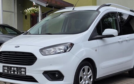 Ford Tourneo Courier I рестайлинг, 2020 год, 1 645 000 рублей, 3 фотография