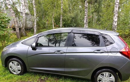 Honda Fit III, 2018 год, 1 100 000 рублей, 4 фотография