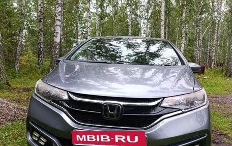 Honda Fit III, 2018 год, 1 100 000 рублей, 2 фотография