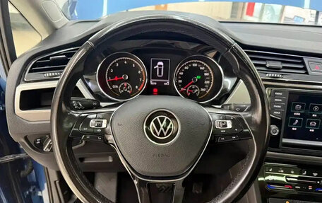 Volkswagen Touran III, 2022 год, 1 466 017 рублей, 10 фотография