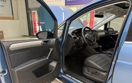 Volkswagen Touran III, 2022 год, 1 466 017 рублей, 8 фотография