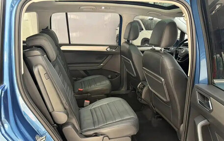 Volkswagen Touran III, 2022 год, 1 466 017 рублей, 14 фотография