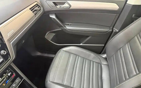 Volkswagen Touran III, 2022 год, 1 466 017 рублей, 15 фотография