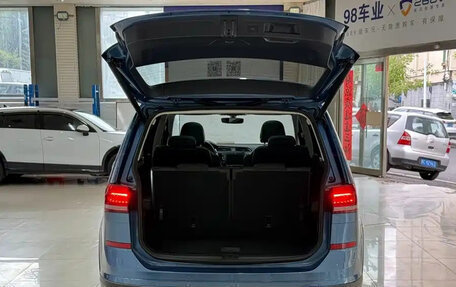 Volkswagen Touran III, 2022 год, 1 466 017 рублей, 25 фотография