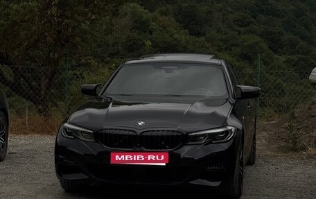 BMW 3 серия, 2019 год, 1 400 000 рублей, 2 фотография