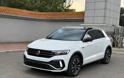 Volkswagen T-Roc I, 2023 год, 1 350 001 рублей, 1 фотография
