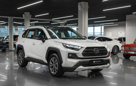 Toyota RAV4, 2025 год, 4 200 000 рублей, 2 фотография