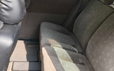 Nissan Liberty, 2002 год, 300 000 рублей, 9 фотография