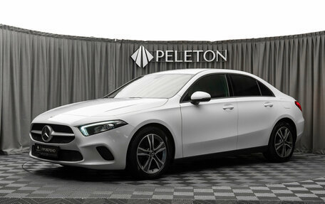Mercedes-Benz A-Класс, 2019 год, 2 490 000 рублей, 1 фотография