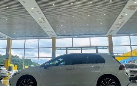 Volkswagen Golf VIII, 2022 год, 1 898 000 рублей, 8 фотография