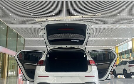 Volkswagen Golf VIII, 2022 год, 1 898 000 рублей, 22 фотография