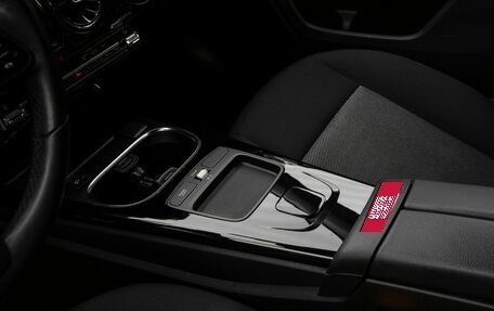 Mercedes-Benz A-Класс, 2019 год, 2 490 000 рублей, 14 фотография