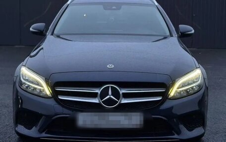 Mercedes-Benz C-Класс, 2018 год, 2 500 000 рублей, 10 фотография
