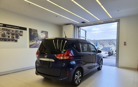 Honda Freed II, 2017 год, 1 490 000 рублей, 4 фотография