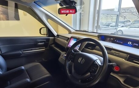 Honda Freed II, 2017 год, 1 490 000 рублей, 7 фотография