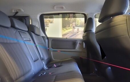 Honda Freed II, 2017 год, 1 490 000 рублей, 13 фотография