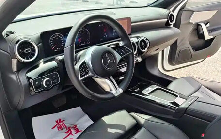 Mercedes-Benz A-Класс, 2023 год, 1 642 000 рублей, 9 фотография