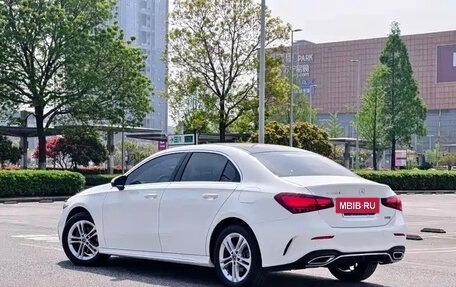 Mercedes-Benz A-Класс, 2023 год, 1 642 000 рублей, 6 фотография