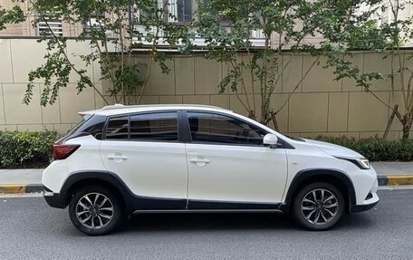Toyota Yaris XP150 рестайлинг, 2022 год, 1 365 000 рублей, 8 фотография