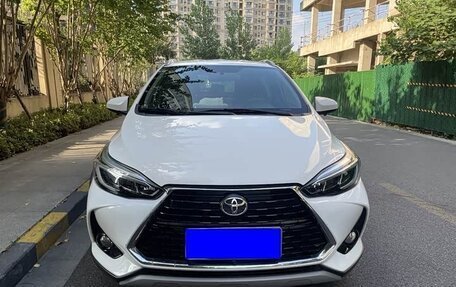 Toyota Yaris XP150 рестайлинг, 2022 год, 1 365 000 рублей, 5 фотография