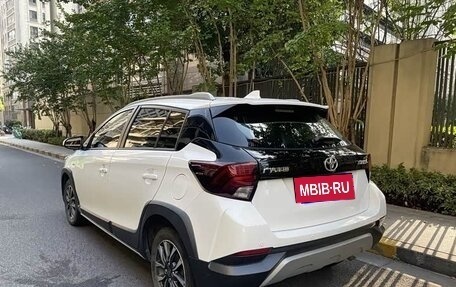 Toyota Yaris XP150 рестайлинг, 2022 год, 1 365 000 рублей, 2 фотография