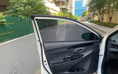 Toyota Yaris XP150 рестайлинг, 2022 год, 1 365 000 рублей, 9 фотография